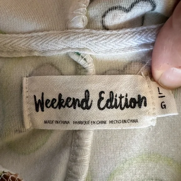 Weekend Edition onesie - Picture 3 of 6